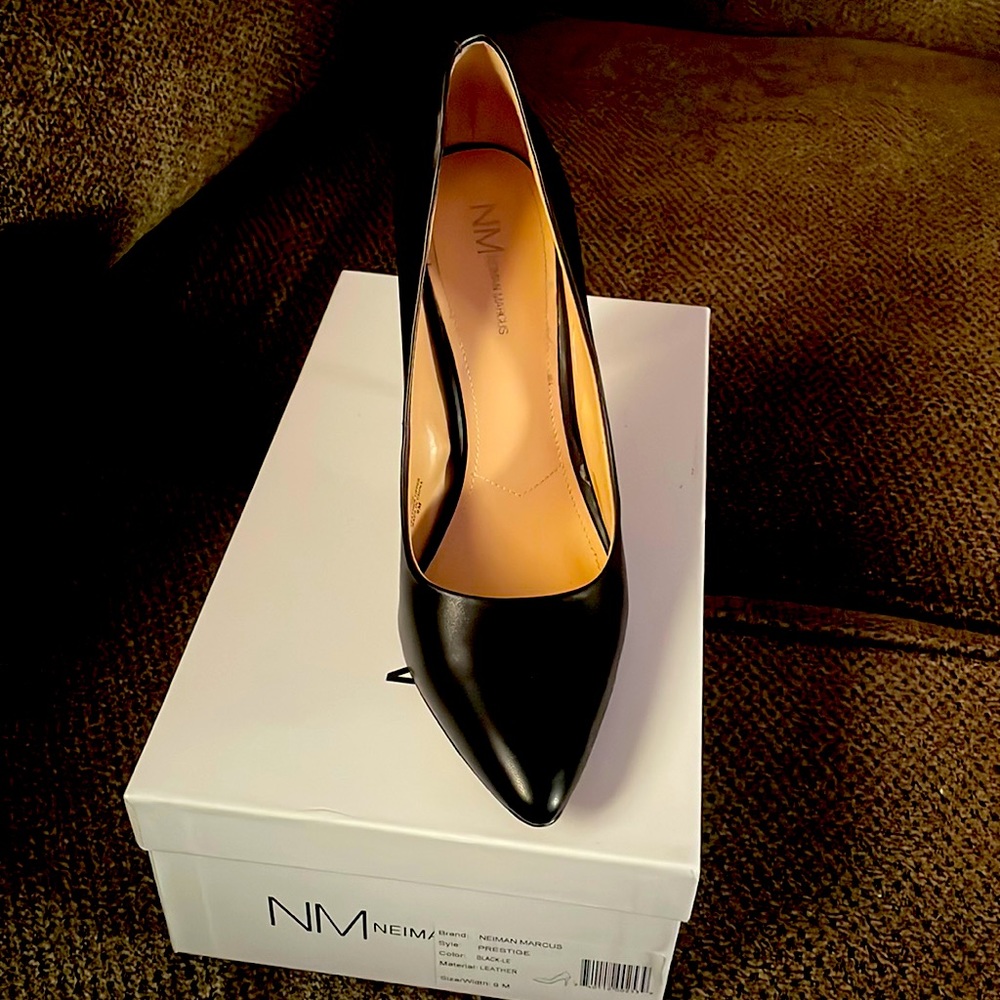 Neiman Marcus Black Leather Heels size 9